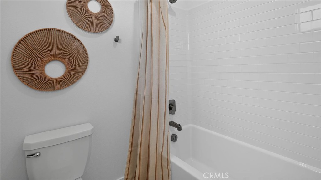 Photos shown are of model only- not actual homesite. - 324 Bracken, Irvine CA 92618 - photo 17