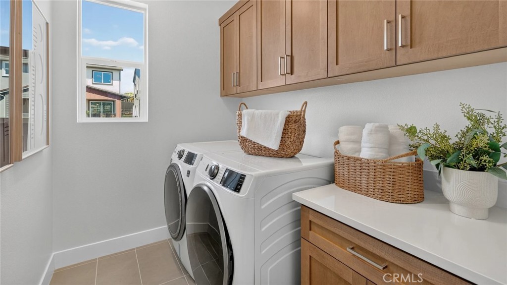 Photos shown are of model only- not actual homesite. - 324 Bracken, Irvine CA 92618 - photo 27