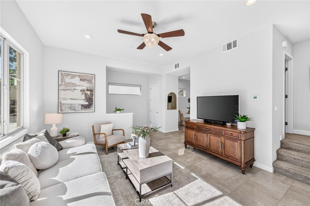 324 Magnet, Irvine CA 92618 - photo 4