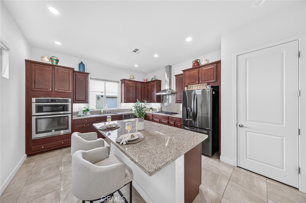 324 Magnet, Irvine CA 92618 - photo 5