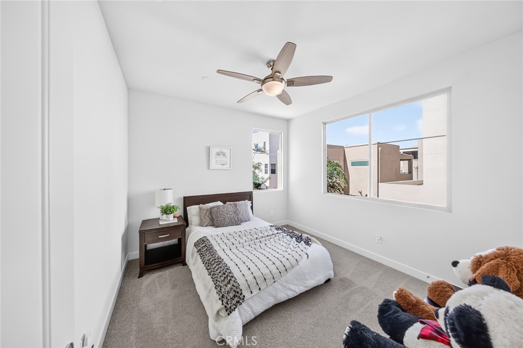 324 Magnet, Irvine CA 92618 - photo 16