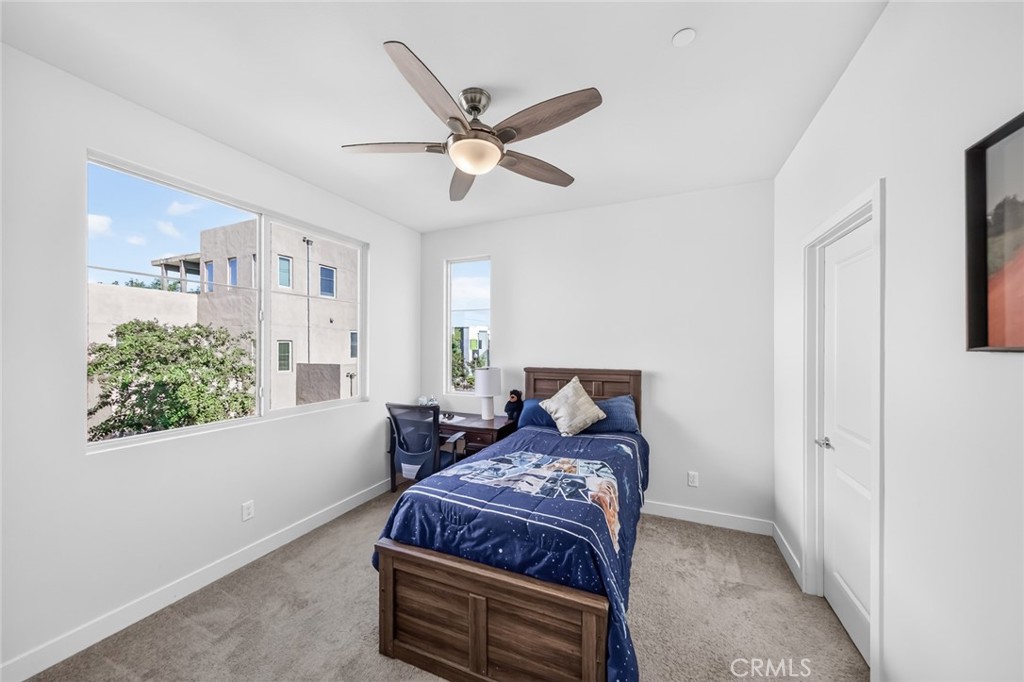 324 Magnet, Irvine CA 92618 - photo 18