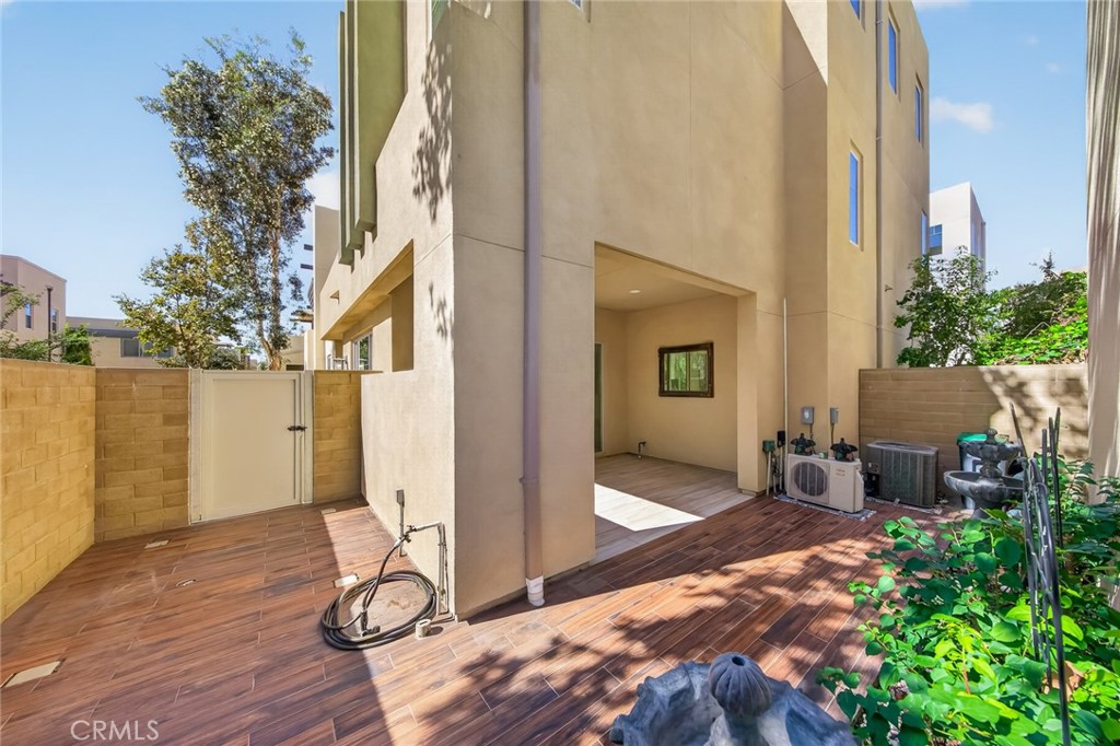 324 Magnet, Irvine CA 92618 - photo 29
