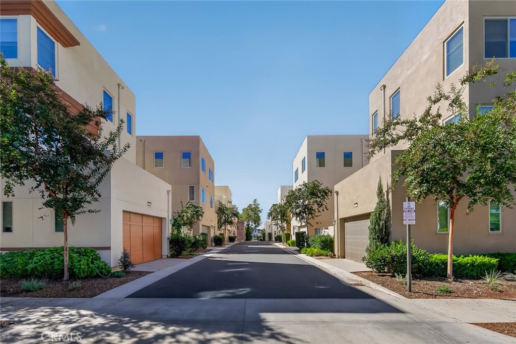 324 Magnet, Irvine CA 92618 - photo 34