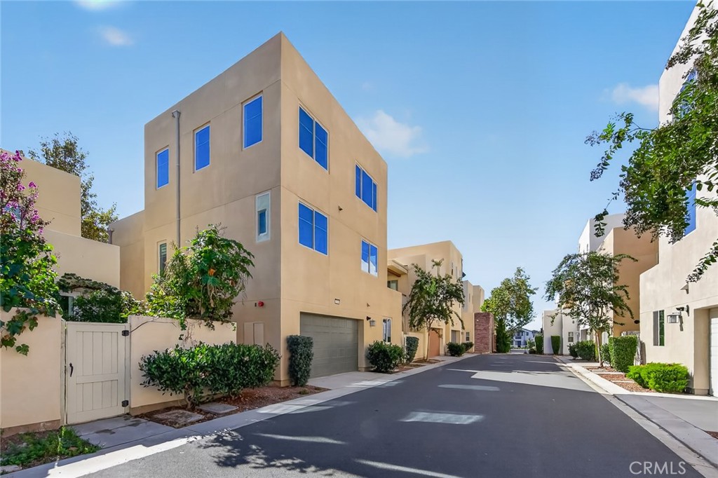 324 Magnet, Irvine CA 92618 - photo 36