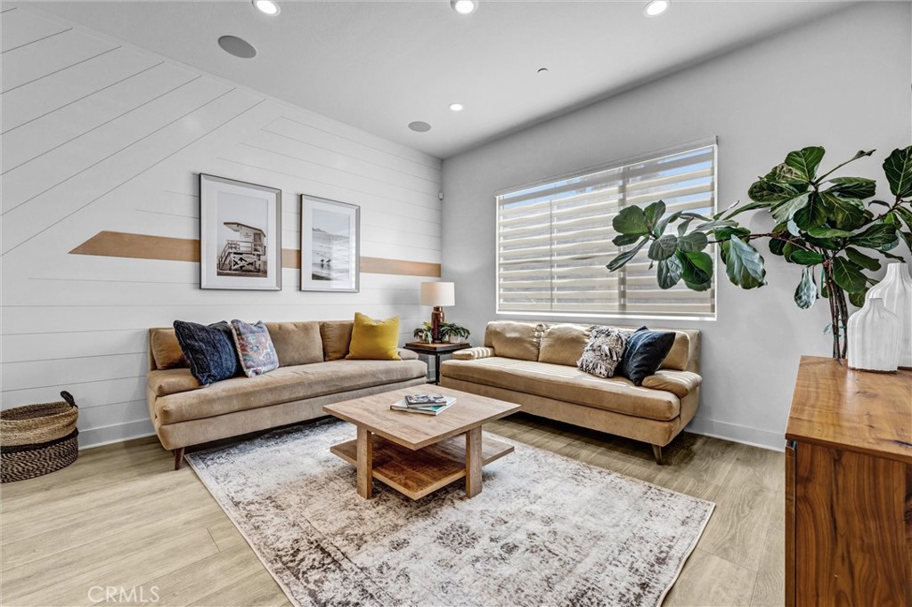 327 Novel, Irvine CA 92618 - photo 4