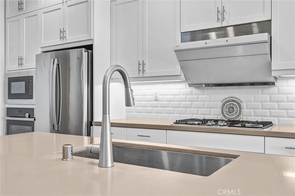 327 Novel, Irvine CA 92618 - photo 13