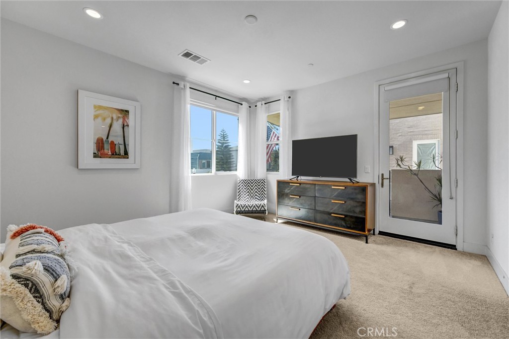 327 Novel, Irvine CA 92618 - photo 27