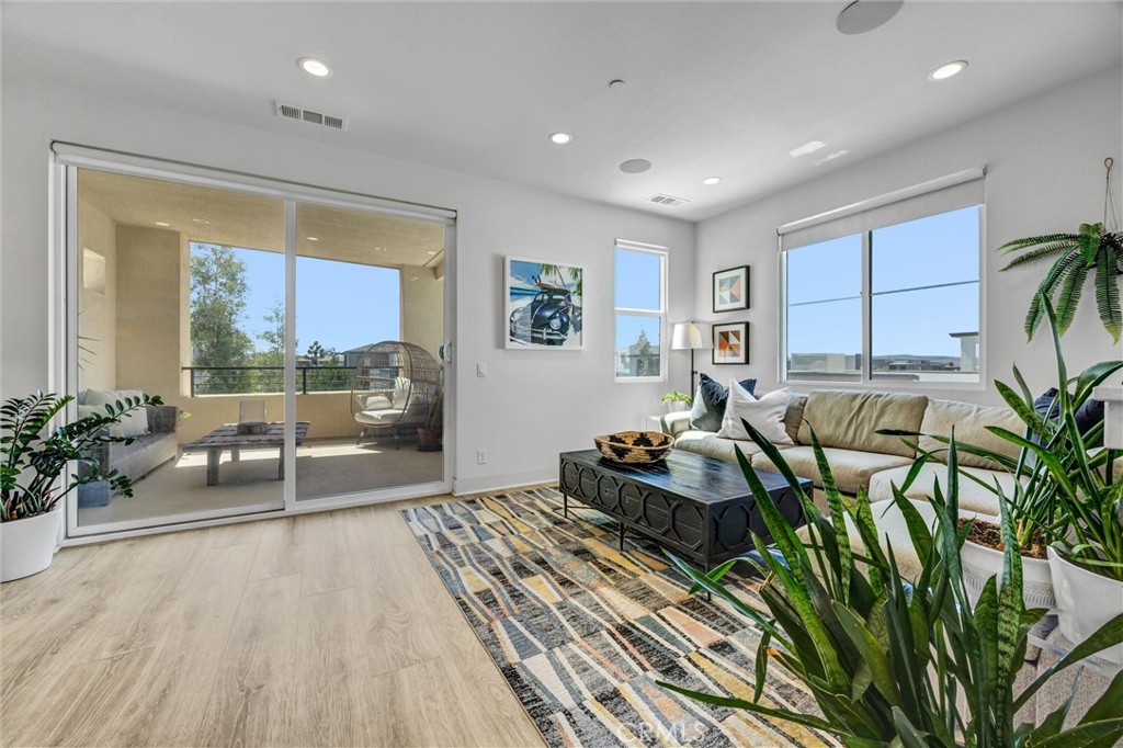 327 Novel, Irvine CA 92618 - photo 39