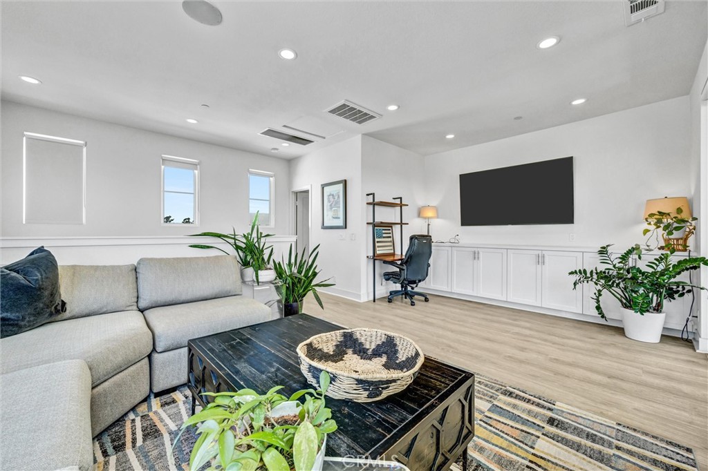 327 Novel, Irvine CA 92618 - photo 41