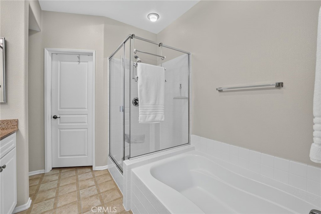 3273 Watermarke Place, Irvine CA 92612 - photo 34