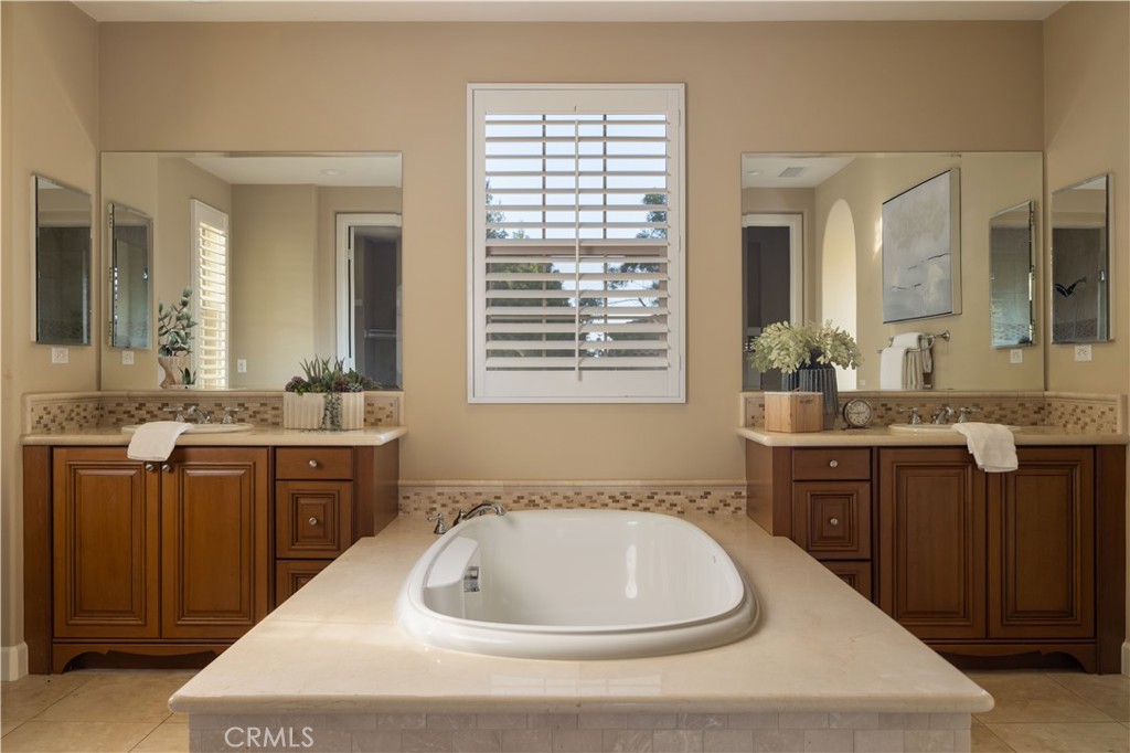 33 Jasper, Irvine CA 92618 - photo 22