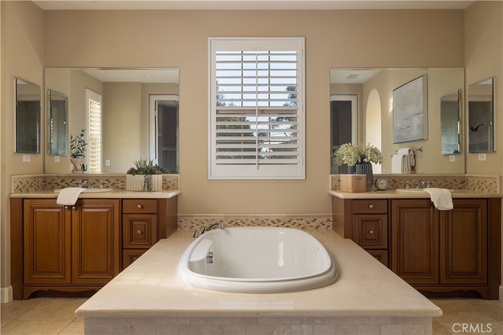 33 Jasper, Irvine CA 92618 - photo 22