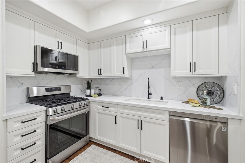 33 Nightshade, Irvine CA 92603 - photo 9