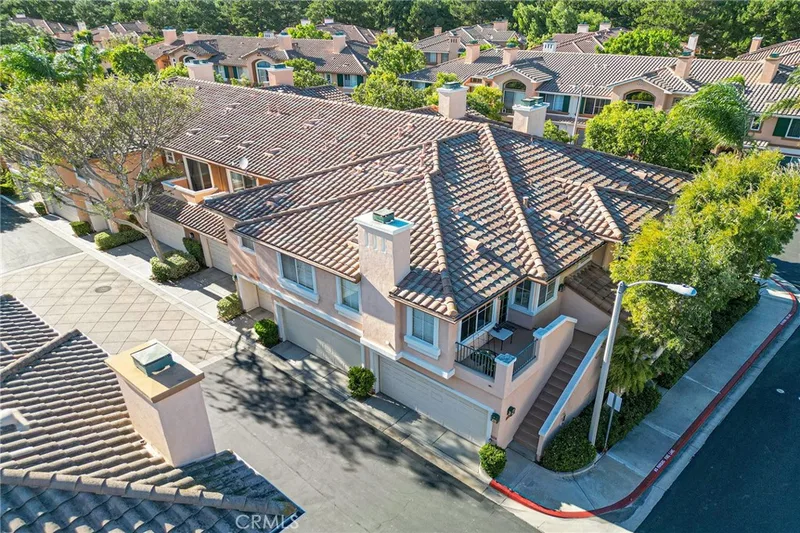 3301 Ladrillo Aisle, Irvine, CA 92606 3301 Ladrillo Aisle, Irvine, CA 92606