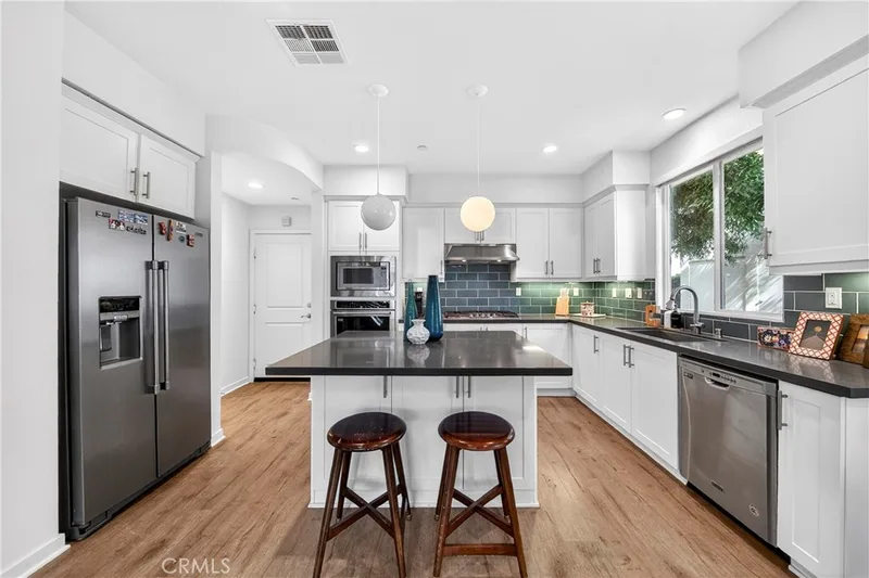 335 Magnet, Irvine, CA 92618
