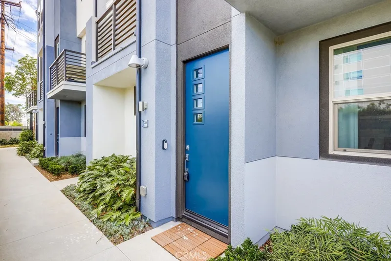 335 Placemark, Irvine, CA 92614