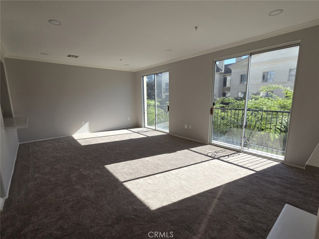 3373 Watermarke, Irvine CA 92612 - photo 2