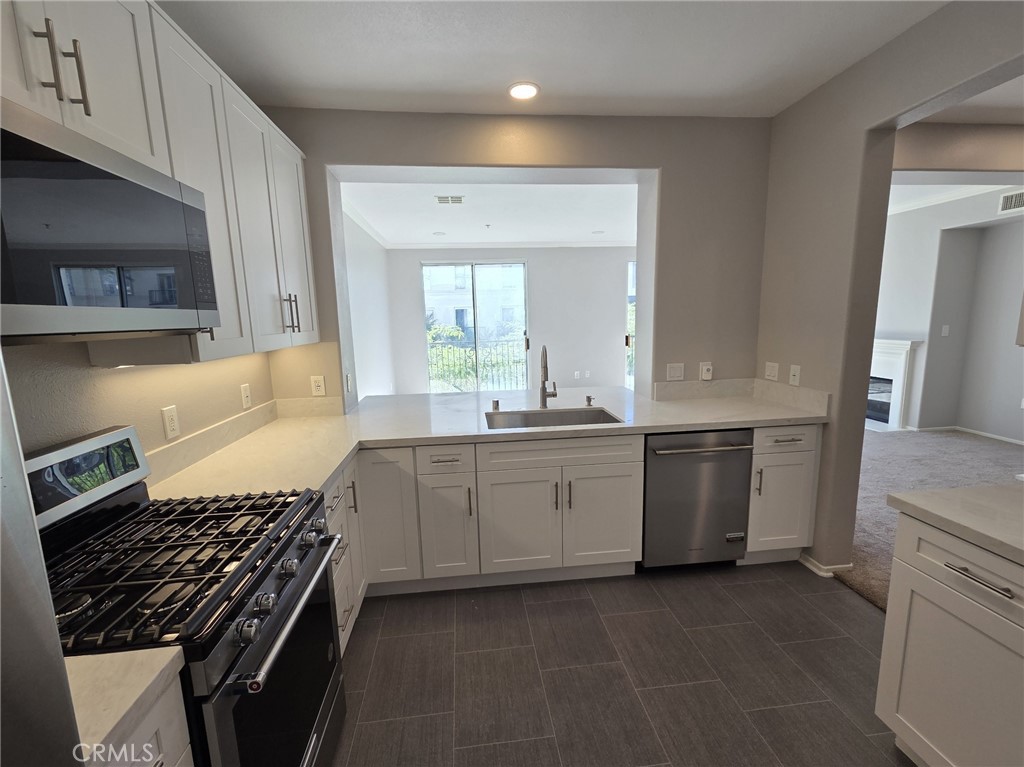 3373 Watermarke, Irvine CA 92612 - photo 5