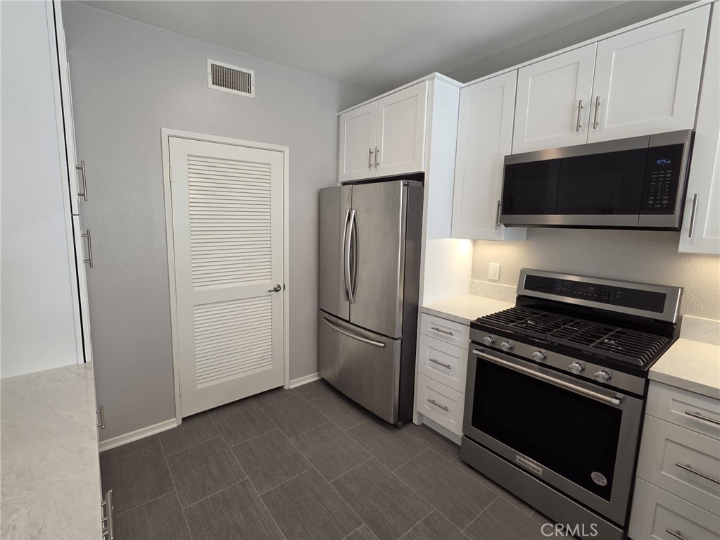 3373 Watermarke, Irvine CA 92612 - photo 6