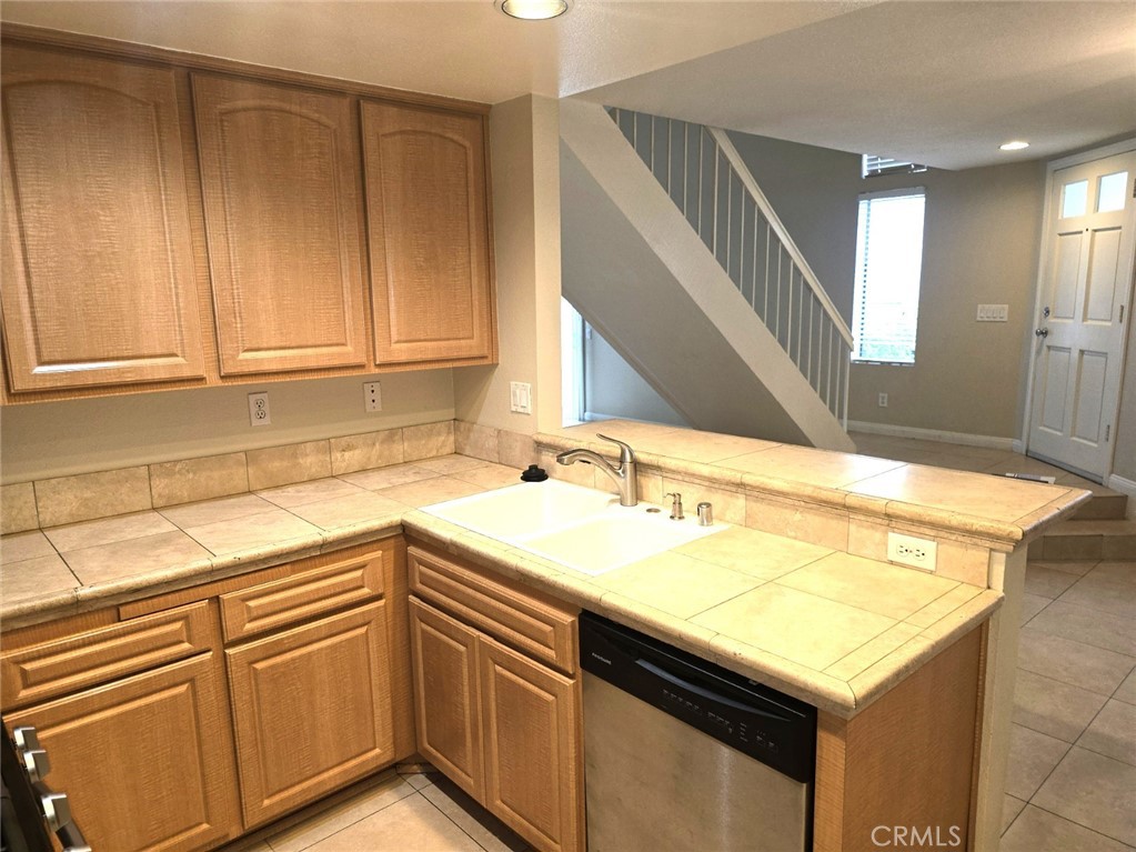 339 Deerfield, Irvine CA 92606 - photo 9