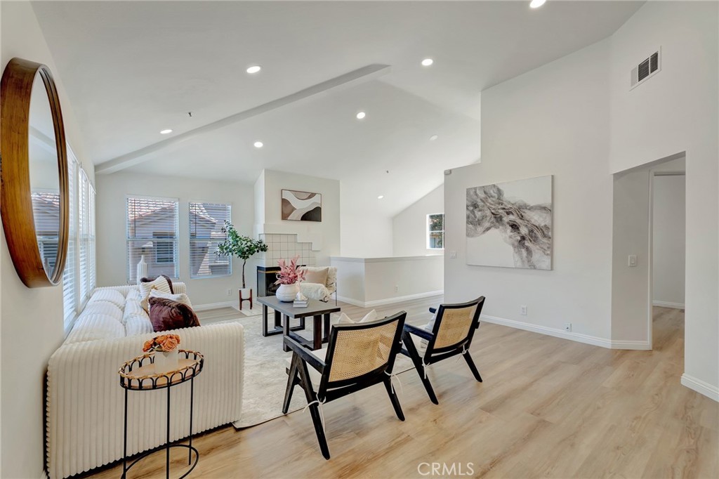 34 Magellan Aisle, Irvine CA 92620 - photo 4