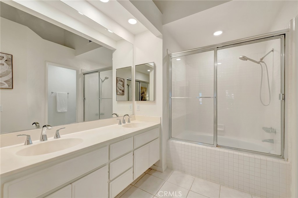 34 Magellan Aisle, Irvine CA 92620 - photo 20