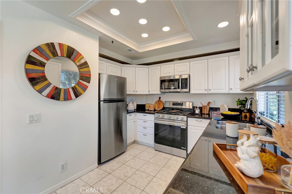 34 Magellan Aisle, Irvine CA 92620 - photo 12