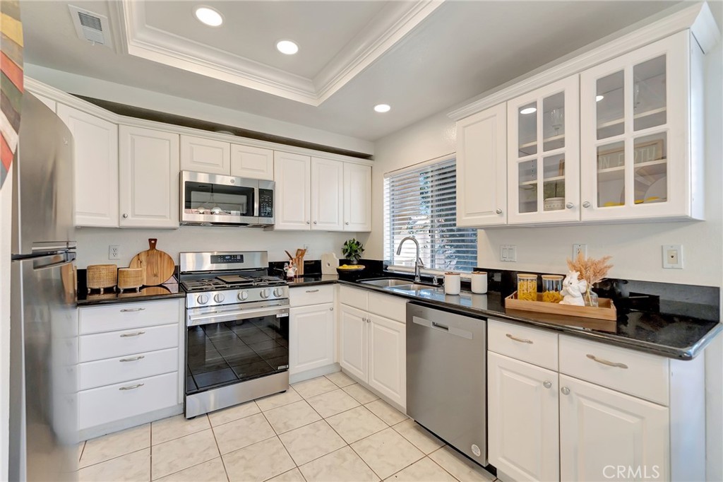 34 Magellan Aisle, Irvine CA 92620 - photo 13