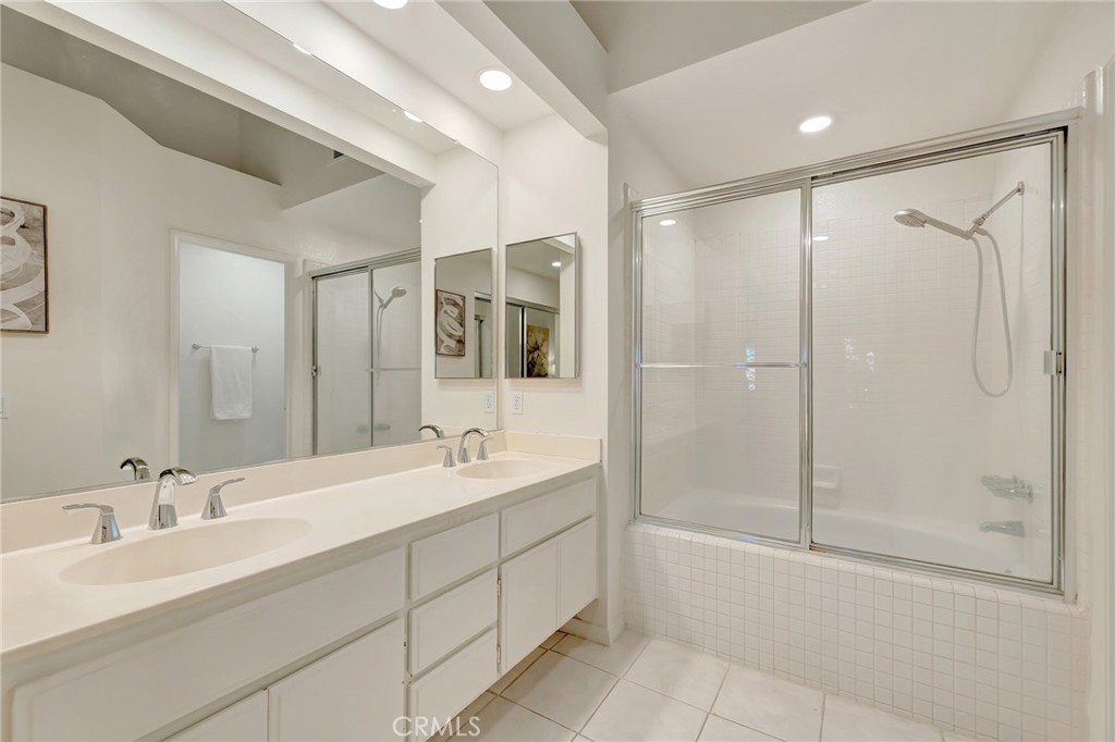 34 Magellan Aisle, Irvine CA 92620 - photo 20