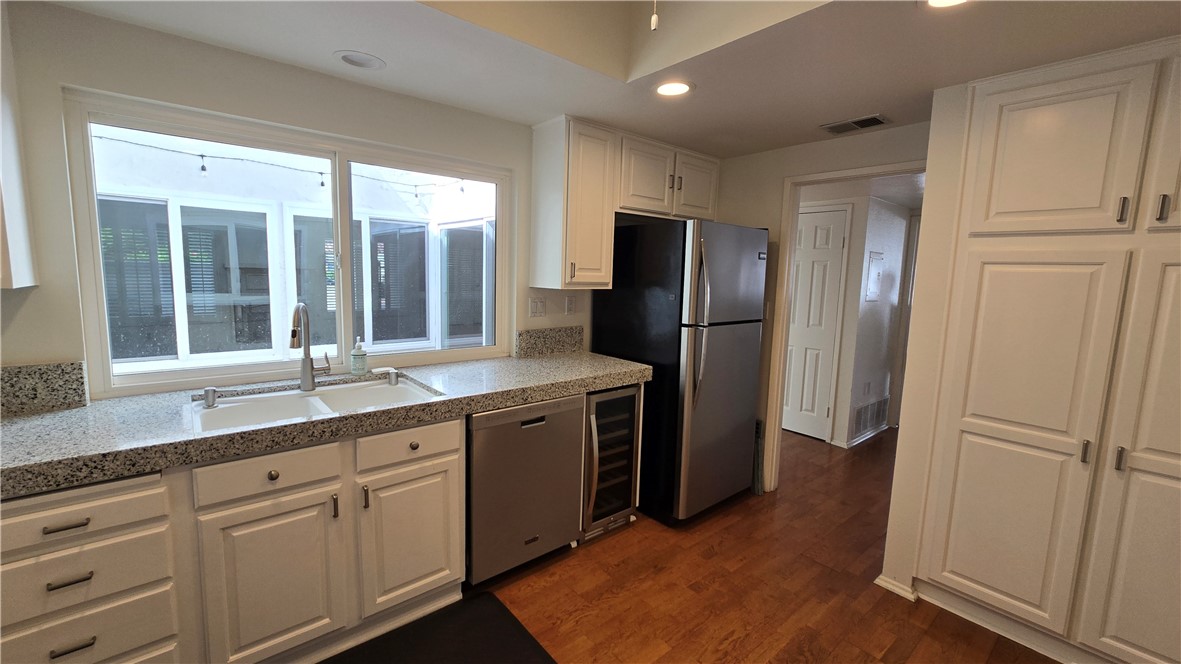 Kitchen - 24 Morena, Irvine CA 92612 - photo 7