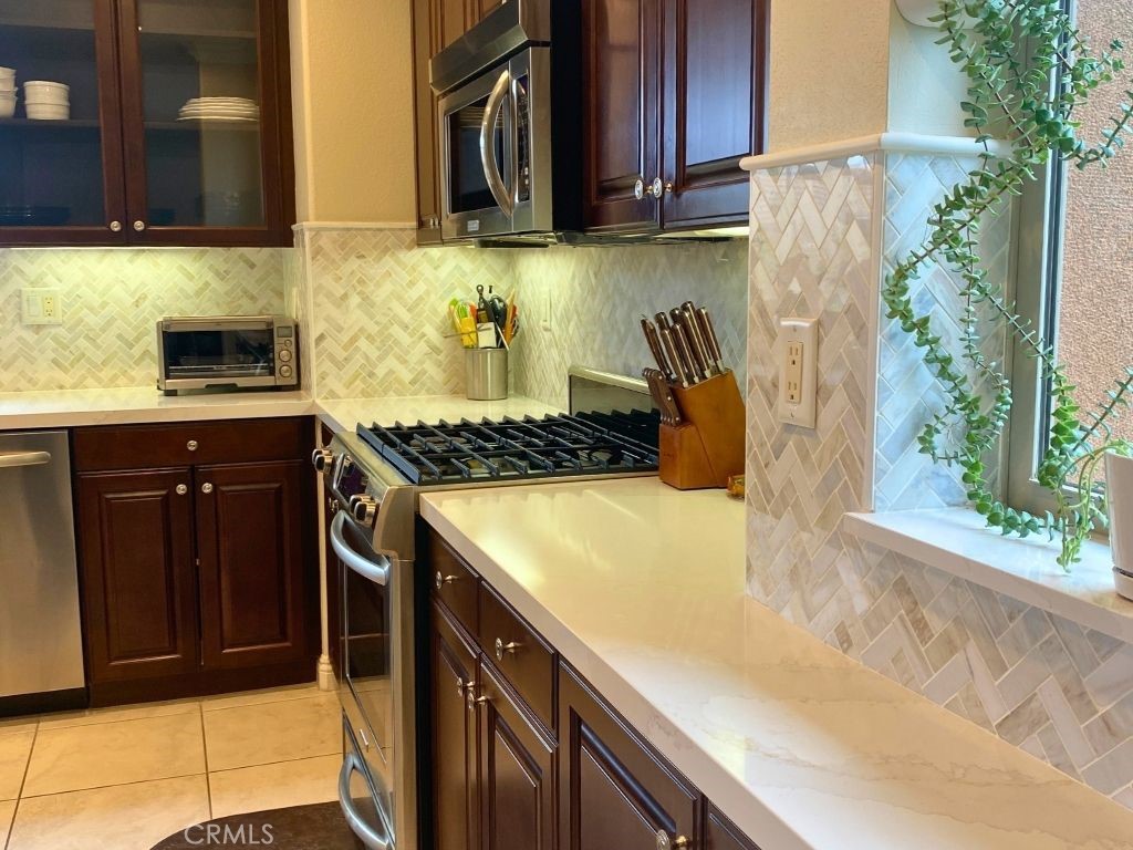 34 Pathway, Irvine CA 92618 - photo 6