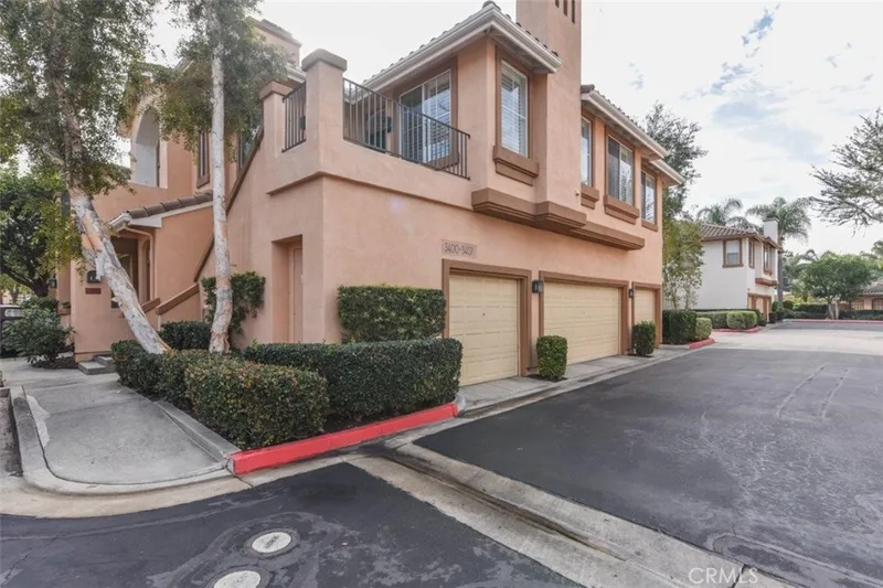 3400 Ladrillo Aisle, Irvine, CA 92606