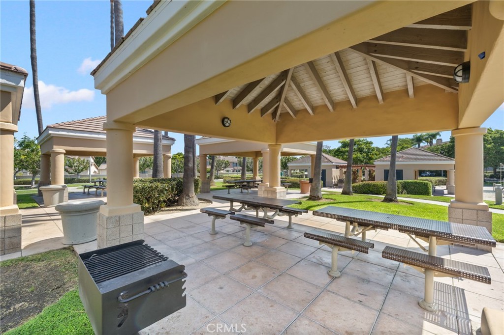 HOA Amenity: Outdoor Eating Areas - 3407 Ladrillo Aisle, Irvine CA 92606 - photo 33