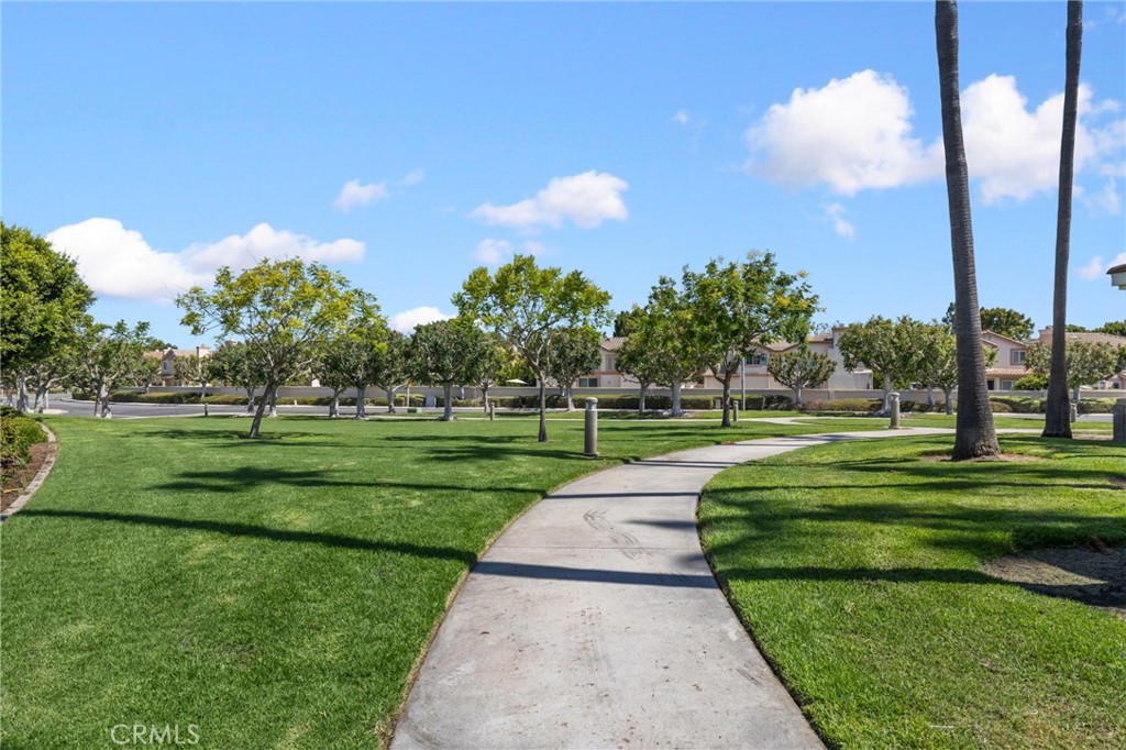 HOA Amenity: Manicured Grounds - 3407 Ladrillo Aisle, Irvine CA 92606 - photo 34
