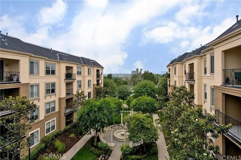3458 Watermarke, Irvine, CA 92612