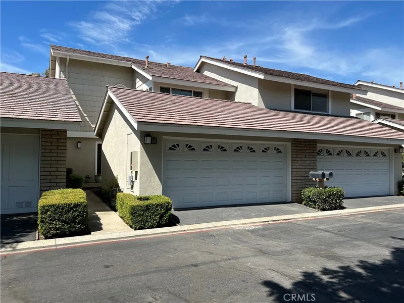 35 Eagle Point 8, Irvine, CA 92604