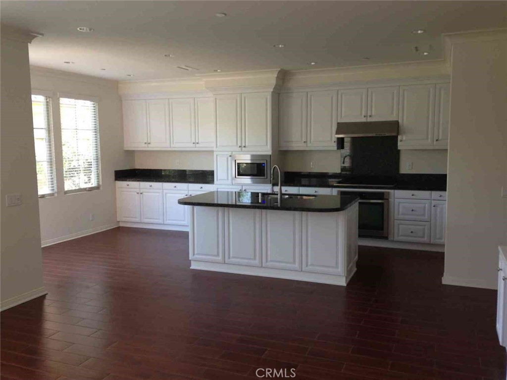 35 Genoa, Irvine CA 92618 - photo 2