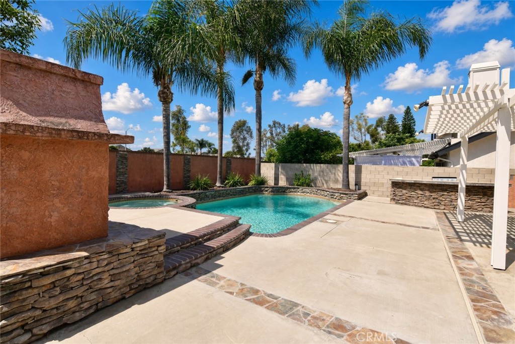 35 Lindberg, Irvine CA 92620 - photo 4