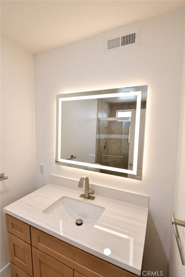 35 Lindberg, Irvine CA 92620 - photo 12