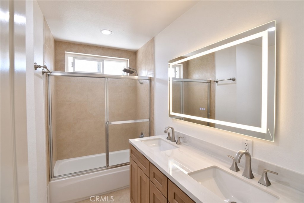 35 Lindberg, Irvine CA 92620 - photo 15