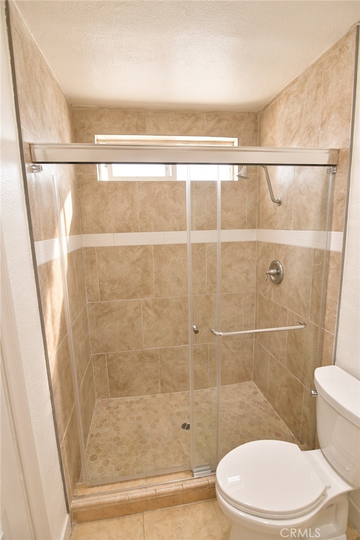 35 Lindberg, Irvine CA 92620 - photo 19