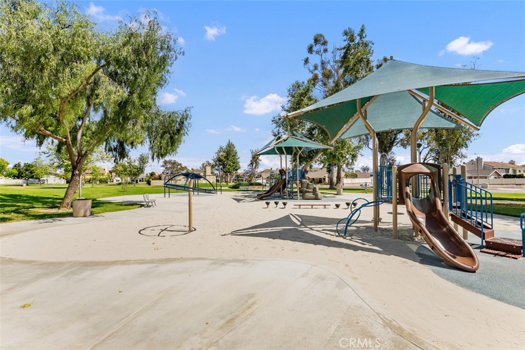 35 Lindberg, Irvine CA 92620 - photo 27
