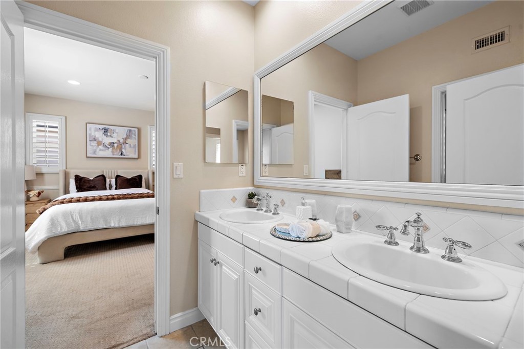 35 Stowe, Irvine CA 92620 - photo 42