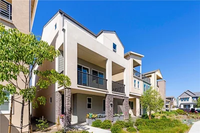 351 Baluster, Irvine