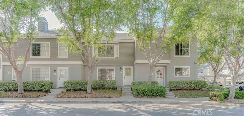 36 Greenbough 106, Irvine, CA 92614