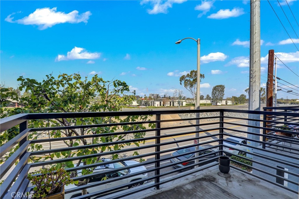365 Placemark, Irvine CA 92614 - photo 17