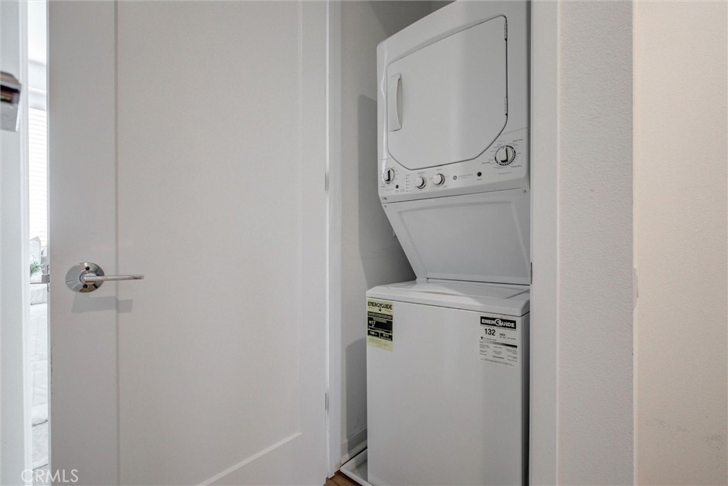 365 Placemark, Irvine CA 92614 - photo 32
