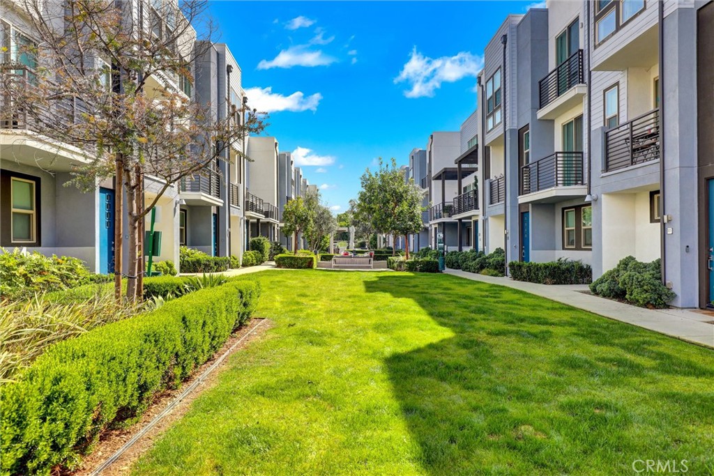 365 Placemark, Irvine CA 92614 - photo 42