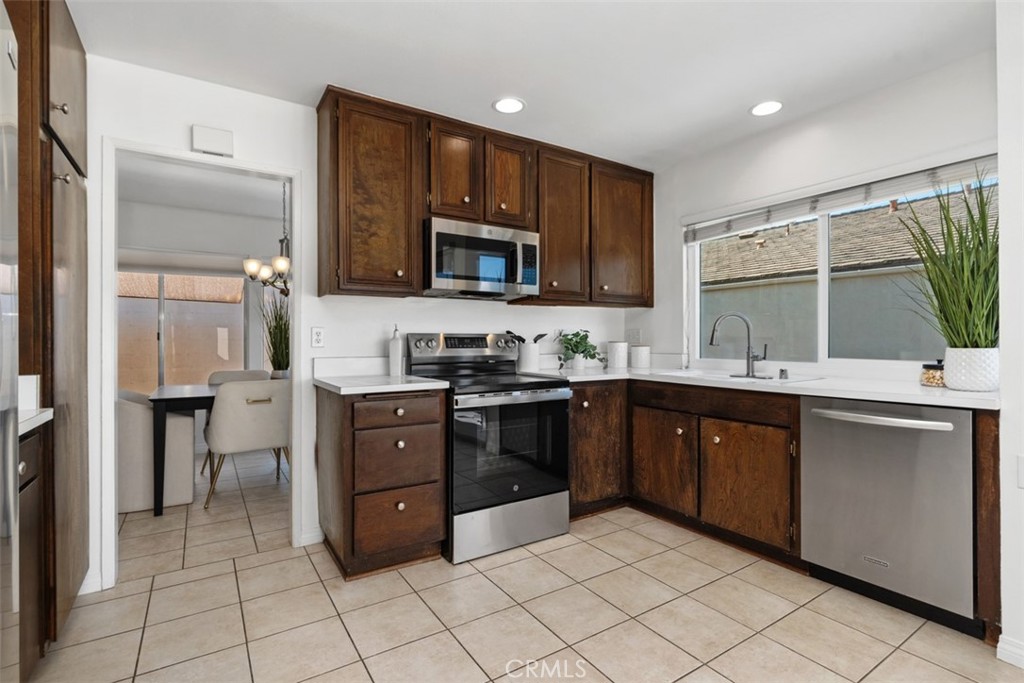3652 Provincetown Avenue, Irvine CA 92606 - photo 16